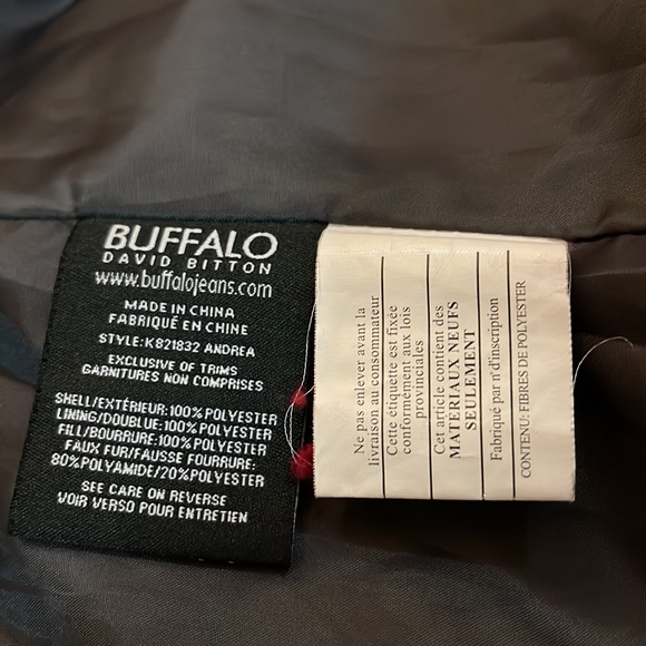 COPY - Buffalo jacket with gold accents - Picture 9 of 9